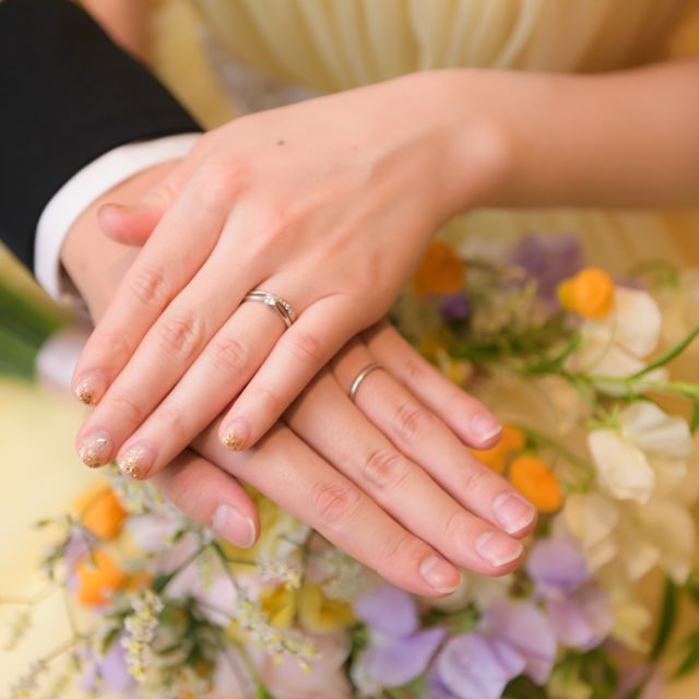 【銀座ダイヤモンドシライシの口コミ】 シンプルだけど、キラキラしてるのが良くてこのデザインにしました！
普段…