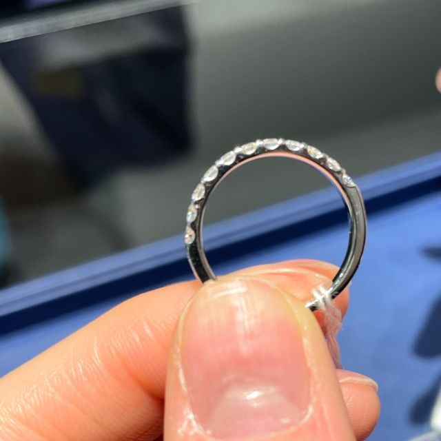 【銀座ダイヤモンドシライシの口コミ】 デザイン、着け心地、刻印、アフターサービスなど、全体的に満足できるも…