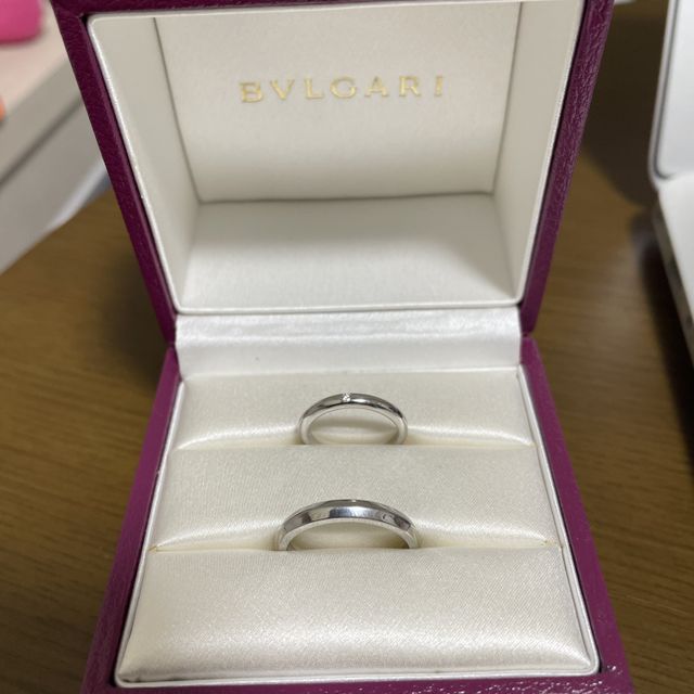 【ブルガリ(BVLGARI)の口コミ】 指につけた際の綺麗さと、夫の好みとして太さがありオリジナリティがある…