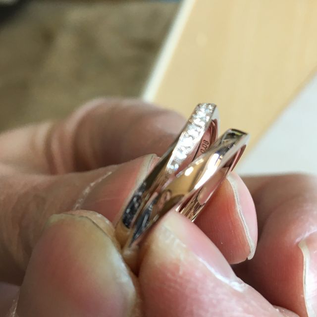 【アイプリモ(I-PRIMO)の口コミ】 最初は他のデザインの指輪を検討していましたが、ネットで指輪のペールブ…