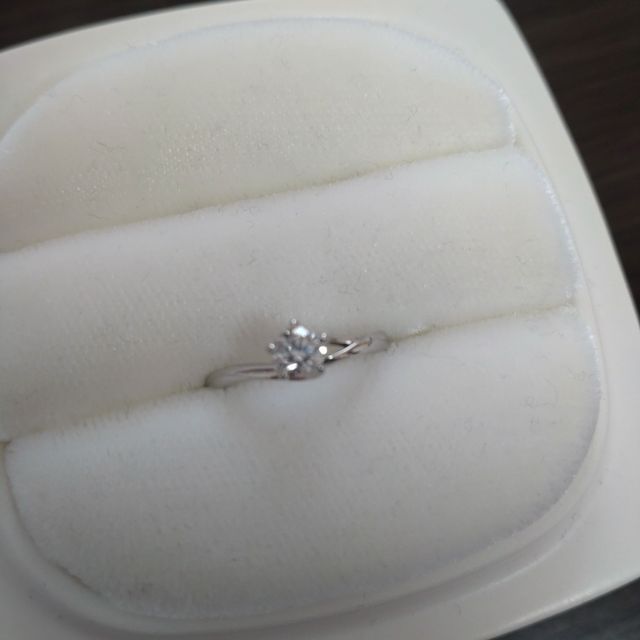 【俄(にわか)の口コミ】 シンプルなデザインを探していて俄のデザインを見た際に、これだと思いま…