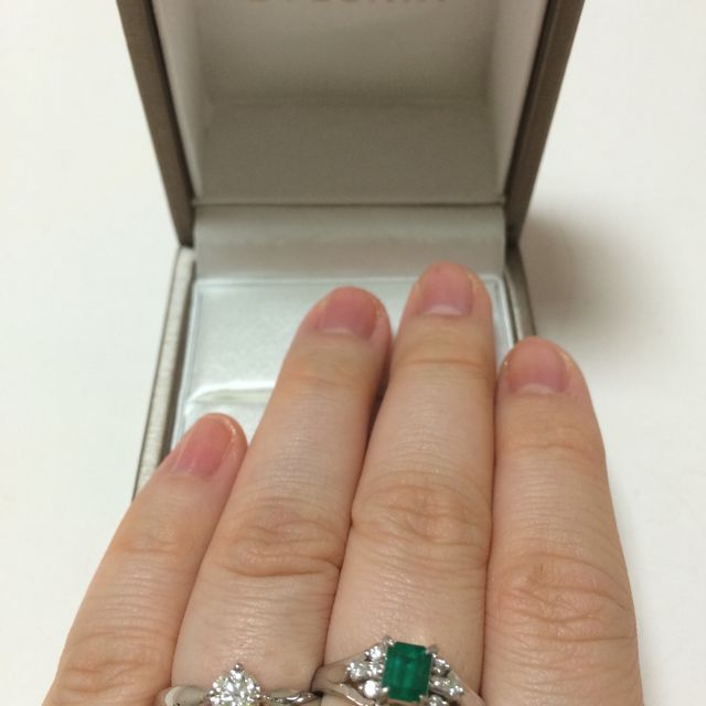 【ブルガリ(BVLGARI)の口コミ】 一見オーソドックスな形に見えますが、普通のデザインよりもリングが太く…