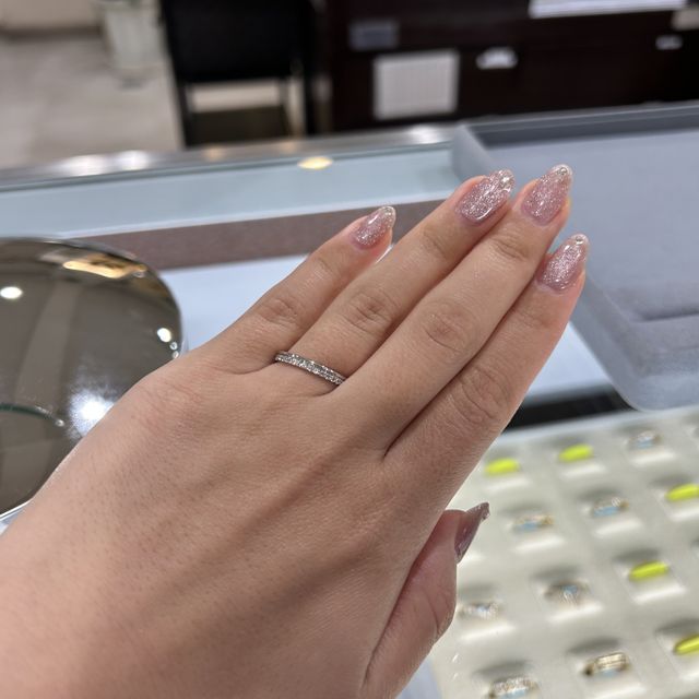 【宝寿堂(ほうじゅどう)の口コミ】 ダイヤのものからシンプルなものまで、幅広く形がありました。
ダイヤの個…