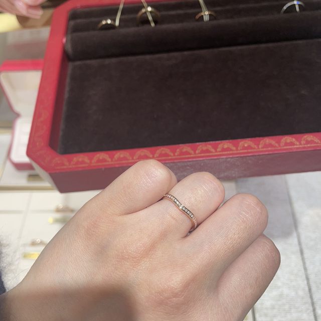 【カルティエ(Cartier)の口コミ】 結婚指輪の予算が20万円以下だったため、ダメ元で伺いましたが、やはりか…