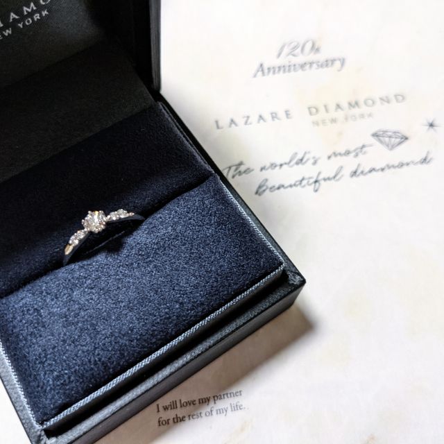 【ラザール ダイヤモンド(LAZARE DIAMOND)の口コミ】 はじめは婚約指輪はいらないと思っていましたが、手にとってみているうち…