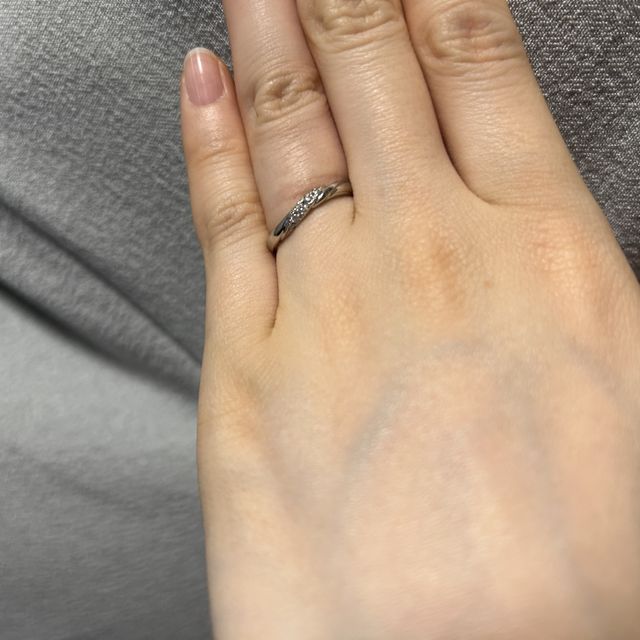 【銀座ダイヤモンドシライシの口コミ】 価格帯も重視しましたが、デザインとつけ心地が大きいです。他店にはない…