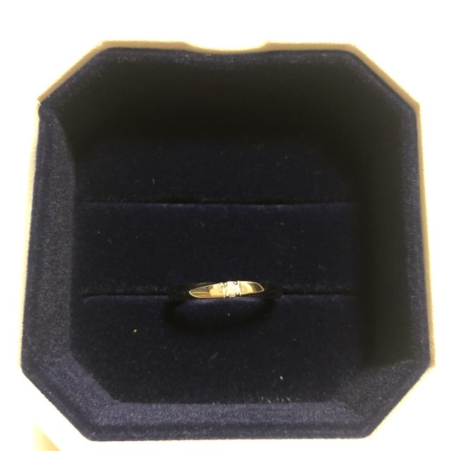 【4℃ BRIDAL(ヨンドシーブライダル)の口コミ】 幅が違うものを何種類も着け比べてみて、自分自身も第三者からも似合うと…