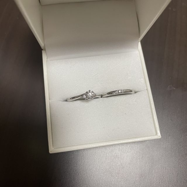 【LOVEST(ラヴェスト)の口コミ】 ほとんど一目惚れだったのかもしれません。。。
わたしは金属アレルギーな…