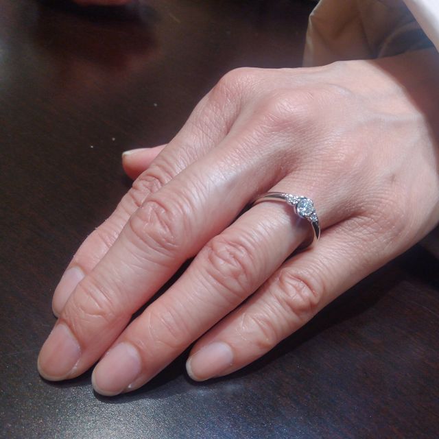 【TRECENTI(トレセンテ)の口コミ】 デザイン、品質ともにとても良い。ここにしか無い石の止め方(フローラル)…