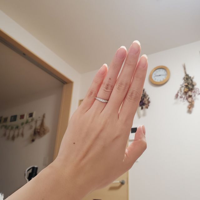 【YUKIZAKI BRIDAL(ユキザキブライダル)の口コミ】 つけ心地がいいもの、スタイリッシュな感じより暖かく見える丸みがある指…