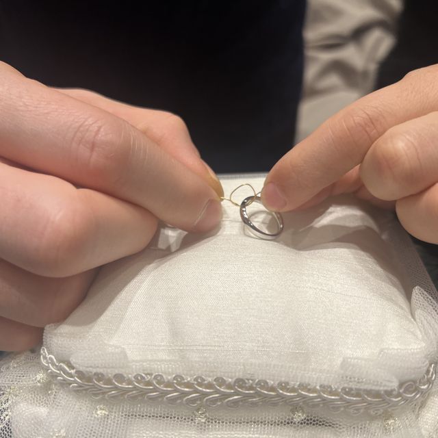 【ケイウノ ブライダル(K.UNO BRIDAL)の口コミ】 他にはないデザインで、他のリングと迷っていた私に要望に合わせてデザイ…