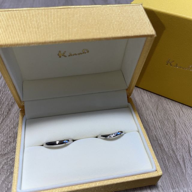 【ケイウノ ブライダル(K.UNO BRIDAL)の口コミ】 コンビの指輪に憧れていろんな指輪を見に行きました。ゴールドが目立ちす…