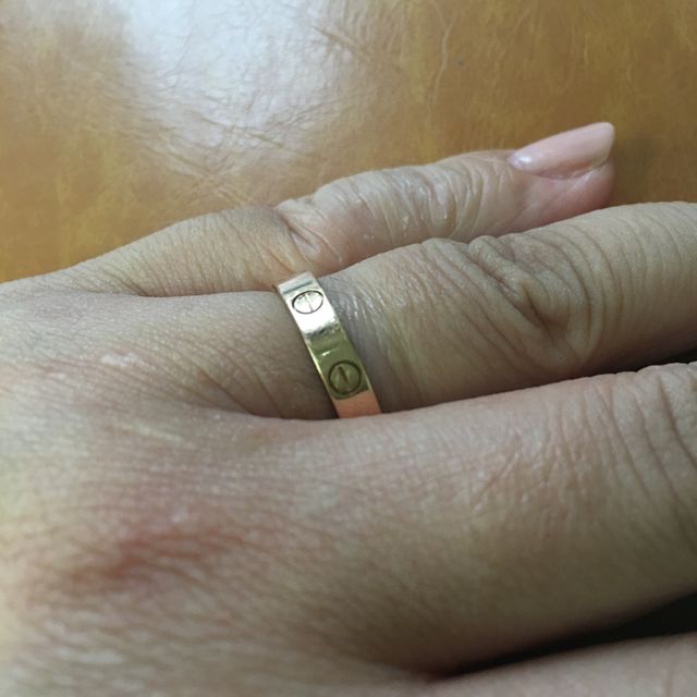 【カルティエ(Cartier)の口コミ】 憧れのラブリング。ずっと欲しかったので大満足です。主人はシルバー。私…