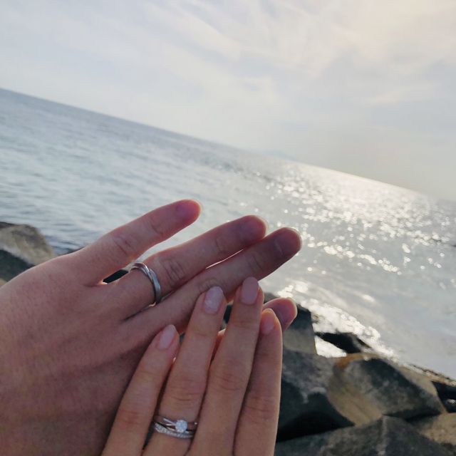 【エクセルコダイヤモンド(EXELCO DIAMOND)の口コミ】 夫が少し変わったデザインが良いとのことで
夫の指輪からまず選びました！…