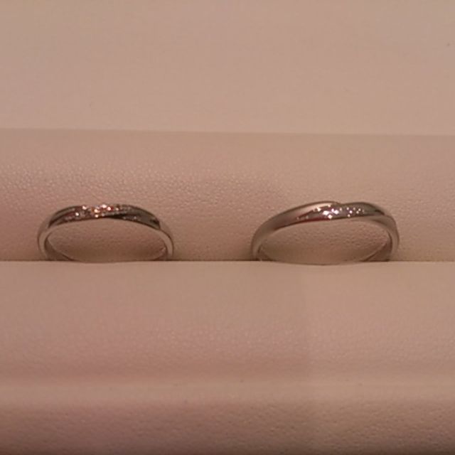 【CAFERING(カフェリング)の口コミ】 付け心地のよさが決め手になりました。婚約指輪は別ブランドで購入したも…