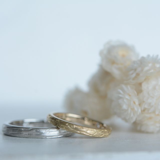 【CRAFY(クラフィ)の口コミ】 結婚指輪:木目のようなデザインが気に入り選びました。ジュエリー感が強く…