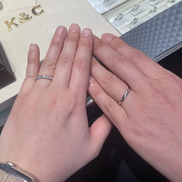 【アイプリモ(I-PRIMO)の口コミ】 最初は細い指輪が良いと思っていたのですが、説明を聞いていたら、一生着…