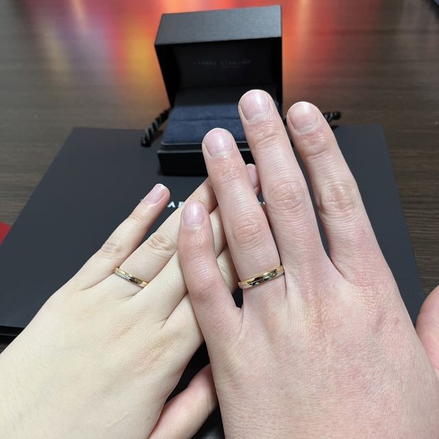 【ラザール ダイヤモンド(LAZARE DIAMOND)の口コミ】 婚約指輪をラザールダイヤモンドで頂いたので、結婚指輪を見に行くにあた…