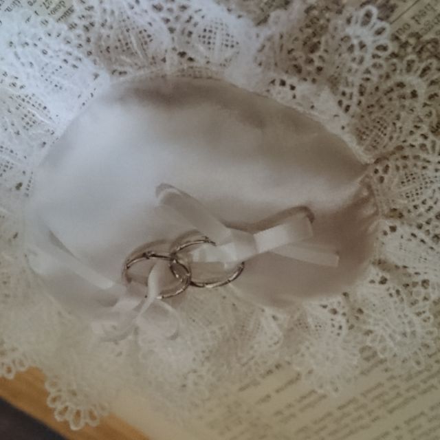 【STAR JEWELRY(スタージュエリー)の口コミ】 デザインが決め手になりました。星の形が元々好きだったこともあり、その…