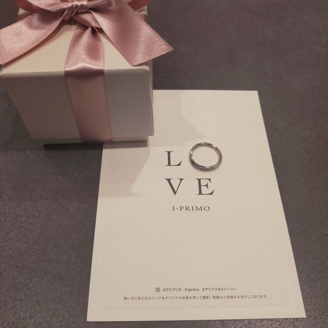 【アイプリモ(I-PRIMO)の口コミ】 手がプクプクしてるのと、指の股の高低差が大きめなのでウェーブデザイン…