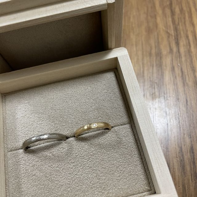 【YUKA HOJO(ユカホウジョウ)の口コミ】 以前から可愛いと思っていて、ゴールドのマットな指輪デザインに惹かれて…