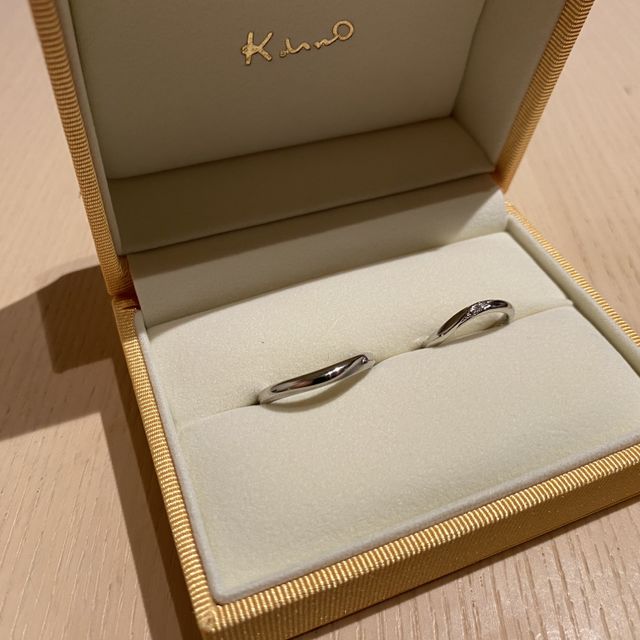 【ケイウノ ブライダル(K.UNO BRIDAL)の口コミ】 刻印の自由度が高かったこと。デザイナーが依頼に合わせてオリジナルで刻…