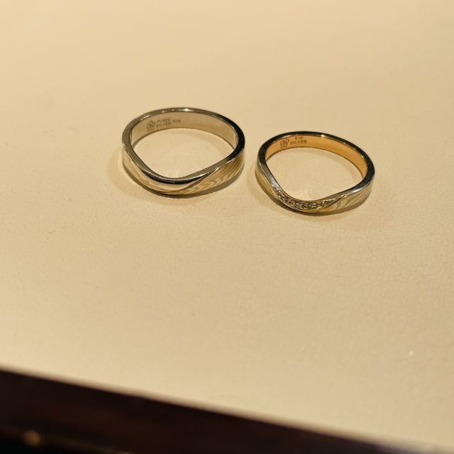 【杢目金屋(もくめがねや)の口コミ】 和を基調とした素敵なデザインの指輪です。「一つとして同じ柄がない」と…