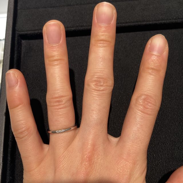 【ティファニー(Tiffany & Co.)の口コミ】 3石のダイヤがついた指輪で、せっかくであれば外資系ブランドのものを探し…