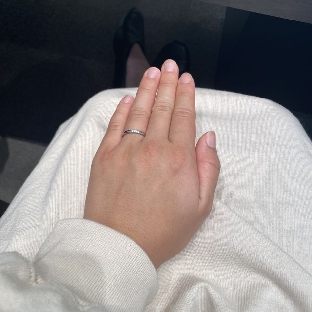 【アイプリモ(I-PRIMO)の口コミ】 沢山の種類の指輪を見せていただき、以前より気になっていた中央に３つの…