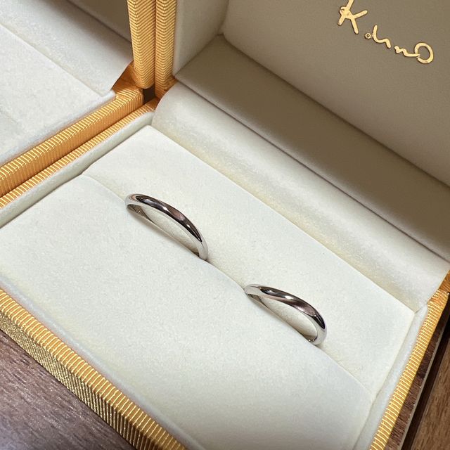 【ケイウノ ブライダル(K.UNO BRIDAL)の口コミ】 指輪のデザインに一目惚れしました。ストレートよりはウェーブを探してい…