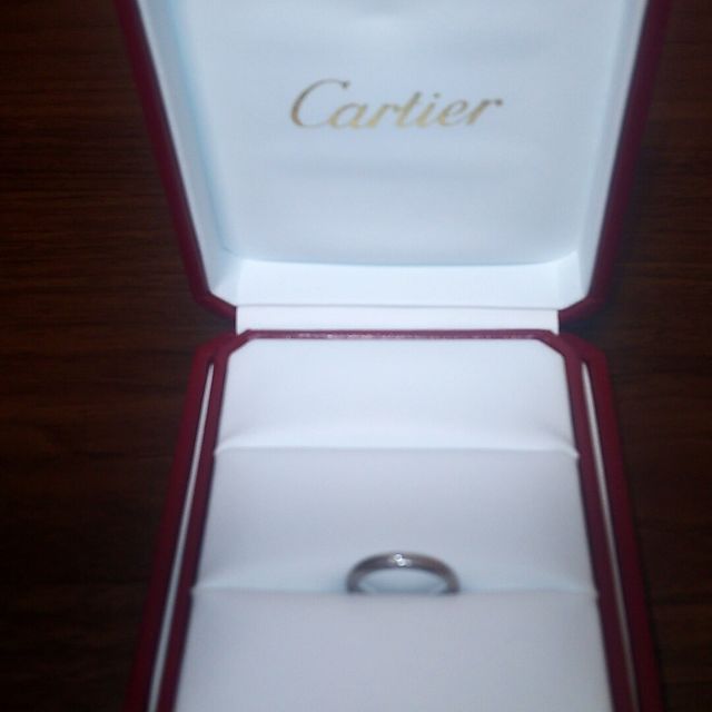 【カルティエ(Cartier)の口コミ】 結婚する前から指輪はカルティエと決めていました。毎日着けておくものだ…