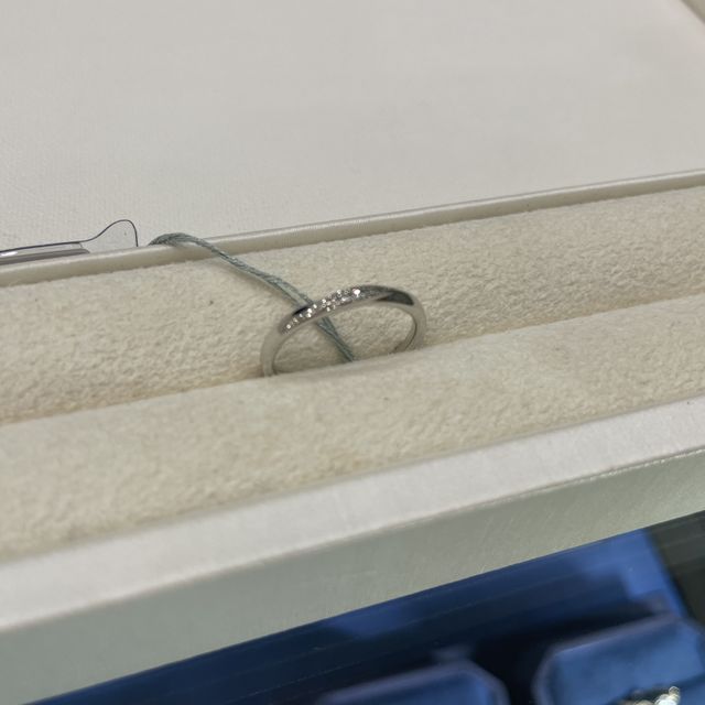 【One&Only(ワンアンドオンリー)の口コミ】 指輪が沢山ある中でスタッフさんが形状別にに用意してくださった中で1番私…