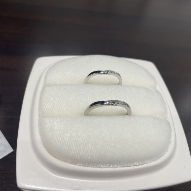 【俄(にわか)の口コミ】 俄は指輪一つ一つにモチーフが込められていることが素敵だなと思い、夫が…