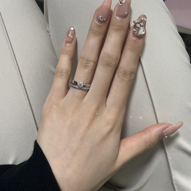 【4℃ BRIDAL(ヨンドシーブライダル)の口コミ】 ハーフエタニティが良くて、7店舗ほど行きましたがどこもやはり予算オーバ…