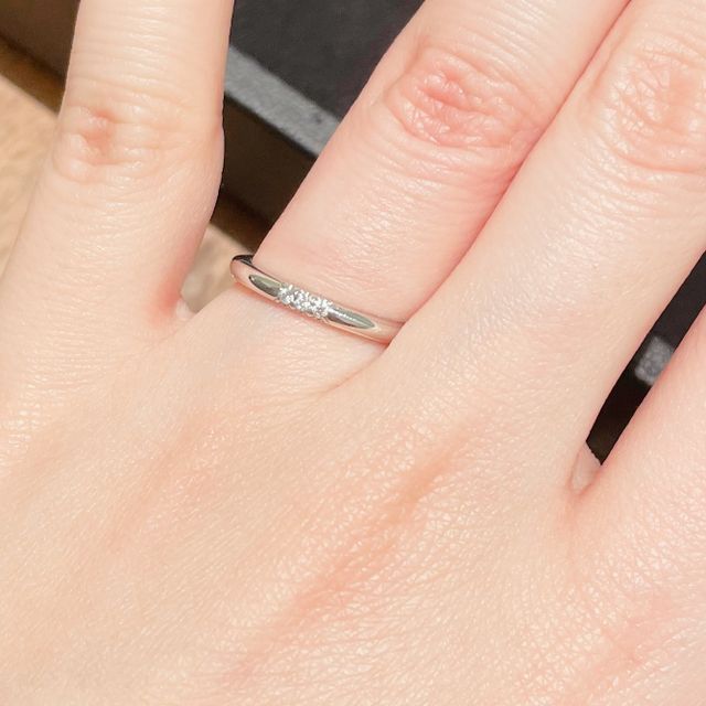 【ティファニー(Tiffany & Co.)の口コミ】 デザインがとてもシンプルで、着けやすいと感じました。やはり一生つけて…