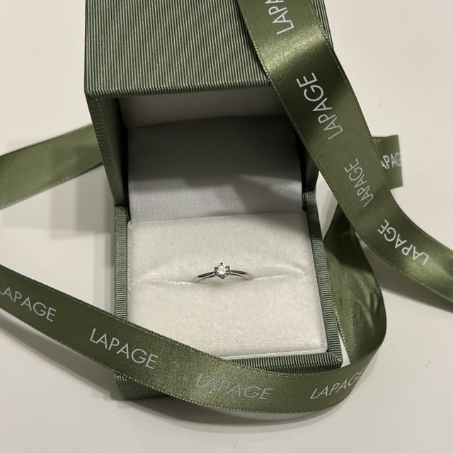 【LAPAGE(ラパージュ)の口コミ】 店舗で選んだ際に、デザインがとにかく素敵で一目惚れして決めました。手…