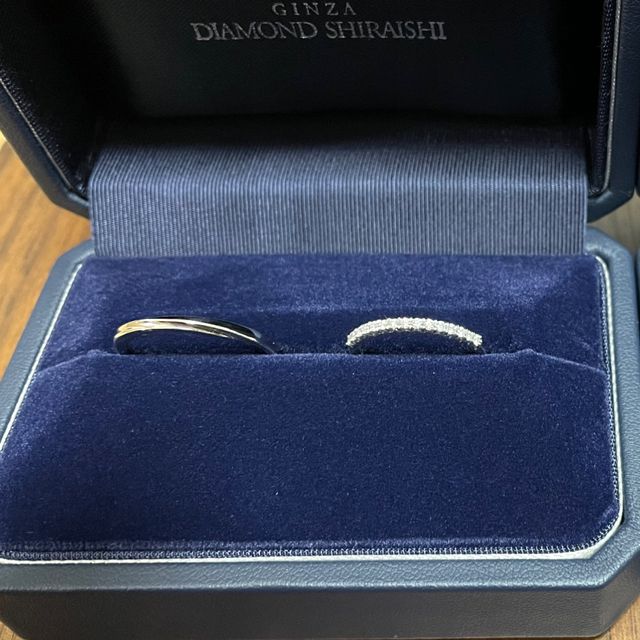 【銀座ダイヤモンドシライシの口コミ】 上から見て、ダイヤがびっしり付いているハーフエタニティを選びました。…