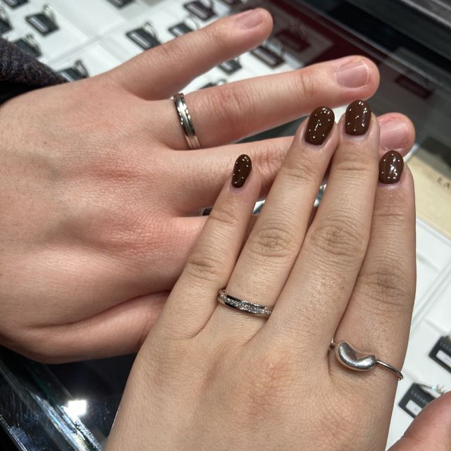 【ラザール ダイヤモンド(LAZARE DIAMOND)の口コミ】 ダイヤがたくさんついていてキラキラ！！
同じ大きさのダイヤが半周してい…