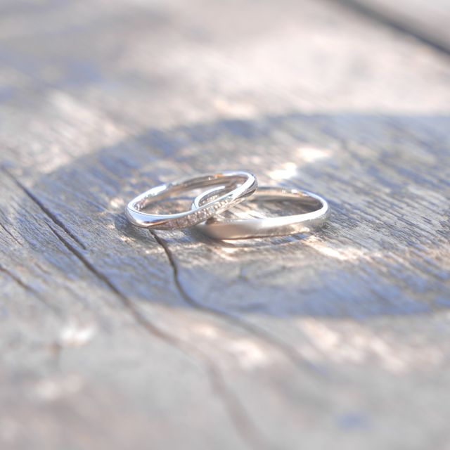 【CAFERING(カフェリング)の口コミ】 仕事時はお互いに付けないので、とにかくデザイン重視で決めました。
天然…