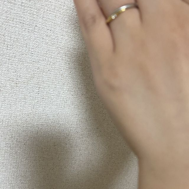 【BIJOUPIKO(ビジュピコ)の口コミ】 ゴールドとシルバーが混ざったシンプルな指輪を探していました。なかなか…