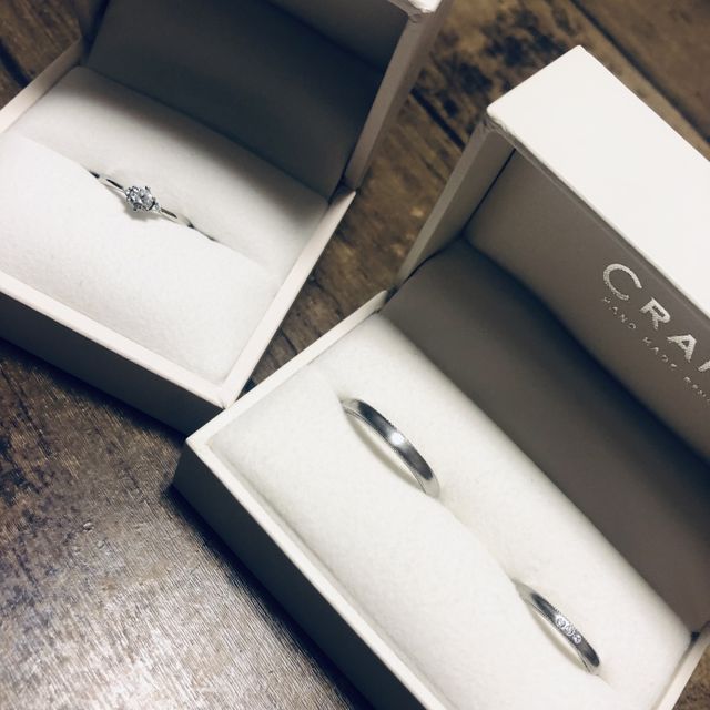 【CRAFY(クラフィ)の口コミ】 ペアリングは縁に装飾、輝きはちょっとくすんで落ち着いた雰囲気にオーダ…