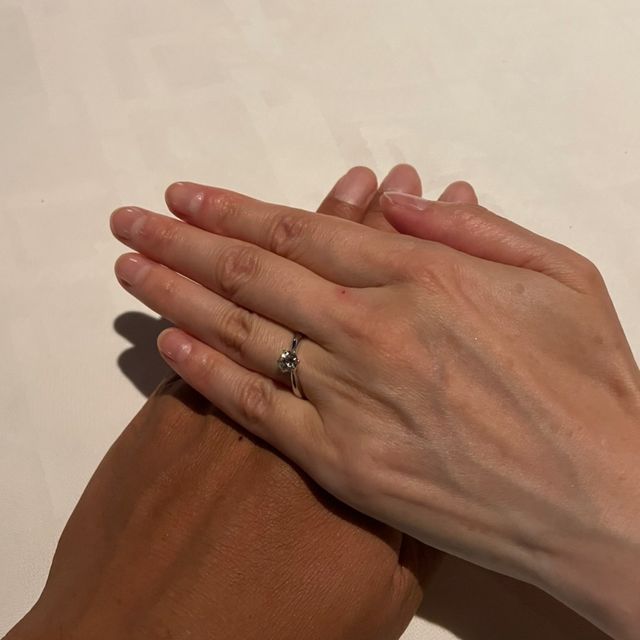 【カオキ　ダイヤモンド専門卸直営店の口コミ】 インタネットで婚約指輪を探していたところ、いい石がとてもリーズナブル…