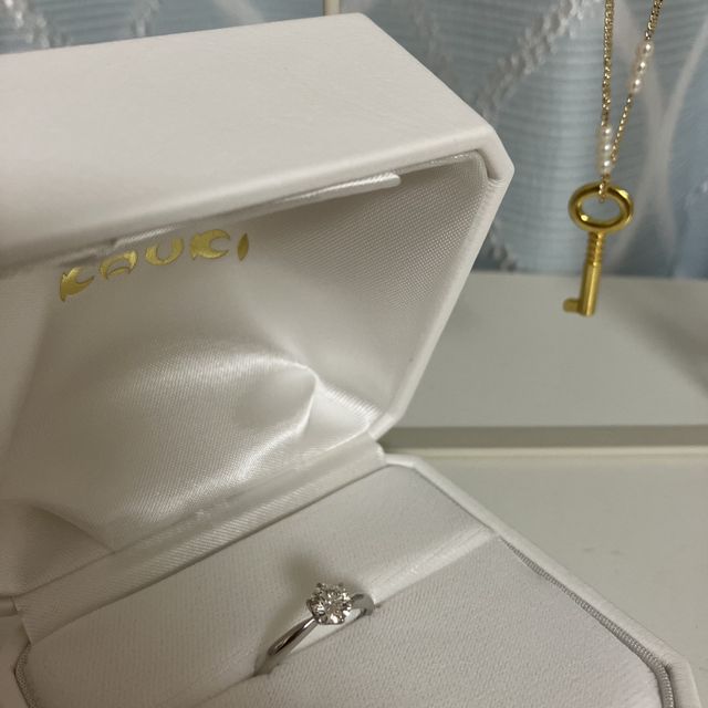 【カオキ　ダイヤモンド専門卸直営店の口コミ】 インタネットで婚約指輪を探していたところ、いい石がとてもリーズナブル…