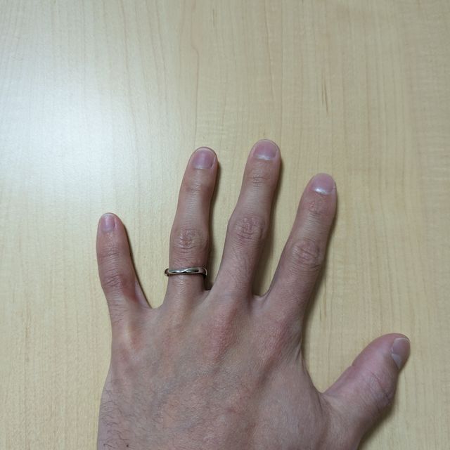 【COLANY(コラニー)の口コミ】 厚めのデザインが似合わないということが判明し、薄すぎず暑すぎずの難し…