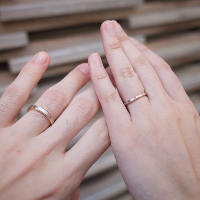 【俄(にわか)の口コミ】 指輪のデザインが、かっこよかったところ。お互い一致でこのデザインが気…