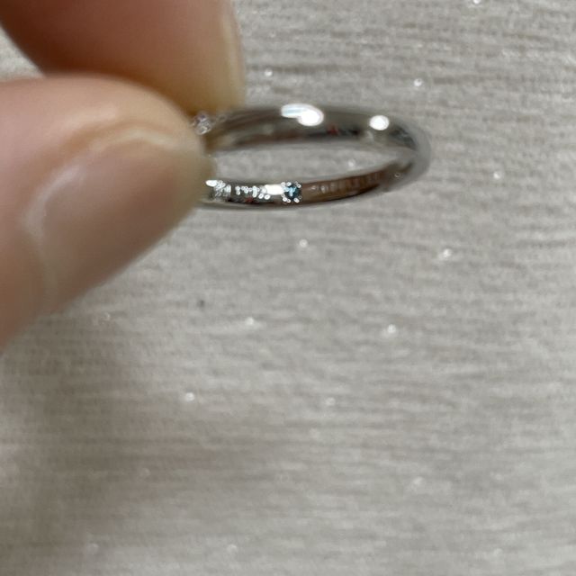 【4℃ BRIDAL(ヨンドシーブライダル)の口コミ】 プラチナであること。ダイヤの数。ダイヤの並べ方とデザイン。指輪の太さ…