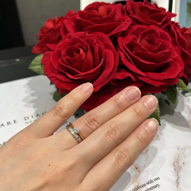 【ラザール ダイヤモンド(LAZARE DIAMOND)の口コミ】 ジュリアードのデザインに一目惚れした。特に艶消しと艶ありの二層の部分…