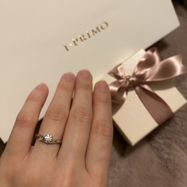 【アイプリモ(I-PRIMO)の口コミ】 デザインが気に入り購入に至りました。あまり見たことのないU字の形で、最…