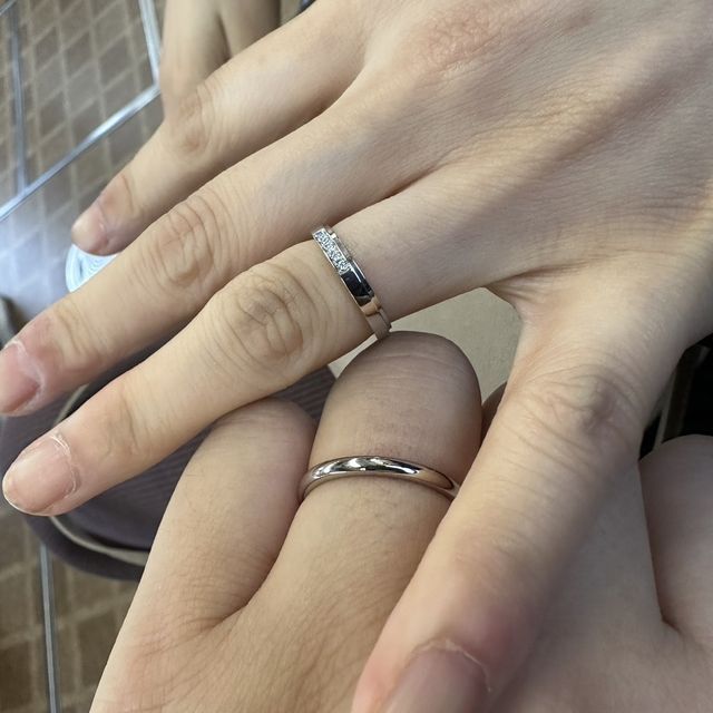 【ラザール ダイヤモンド(LAZARE DIAMOND)の口コミ】 長く使用できる洗練されたデザインであることです。リアルトはプラチナに…