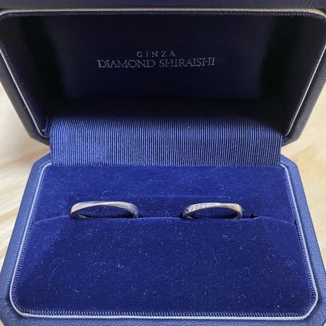 【銀座ダイヤモンドシライシの口コミ】 指輪のデザインがシンプルで可愛かったです。
絆と信頼の象徴であるふたり…